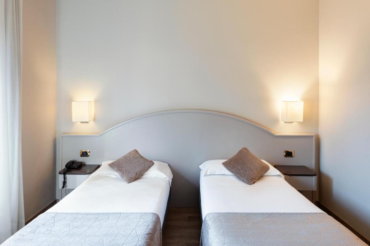 Mokinba Hotels Baviera Milano Esterno foto