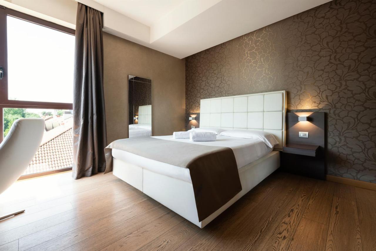 Mokinba Hotels Baviera Milano Esterno foto