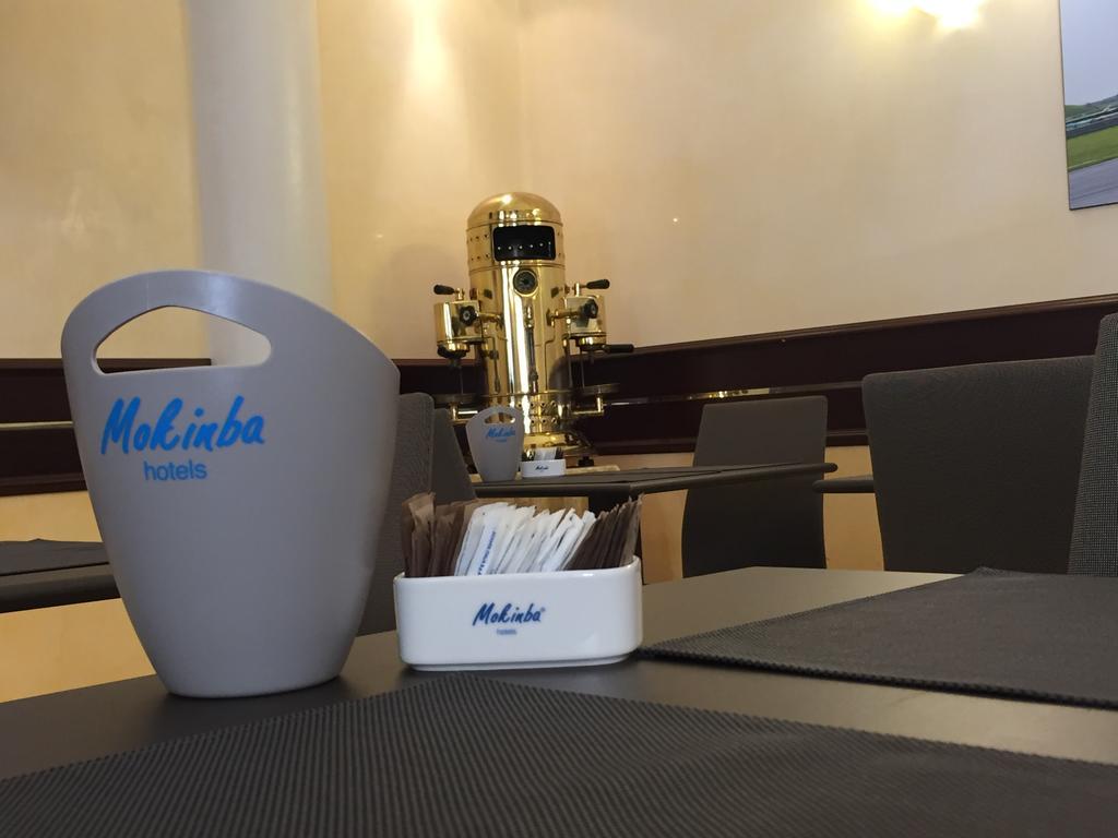 Mokinba Hotels Baviera Milano Esterno foto