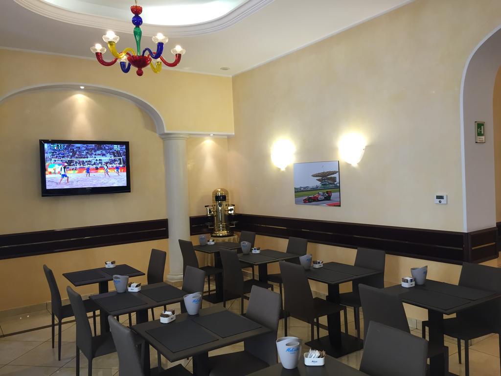 Mokinba Hotels Baviera Milano Esterno foto